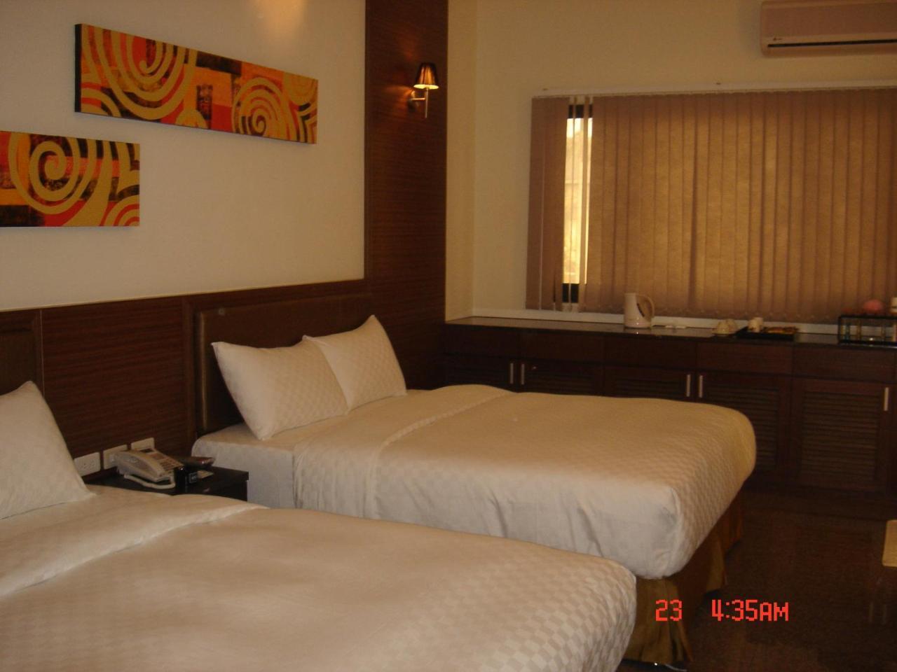 Hip Spa Motel Taichung Exterior foto