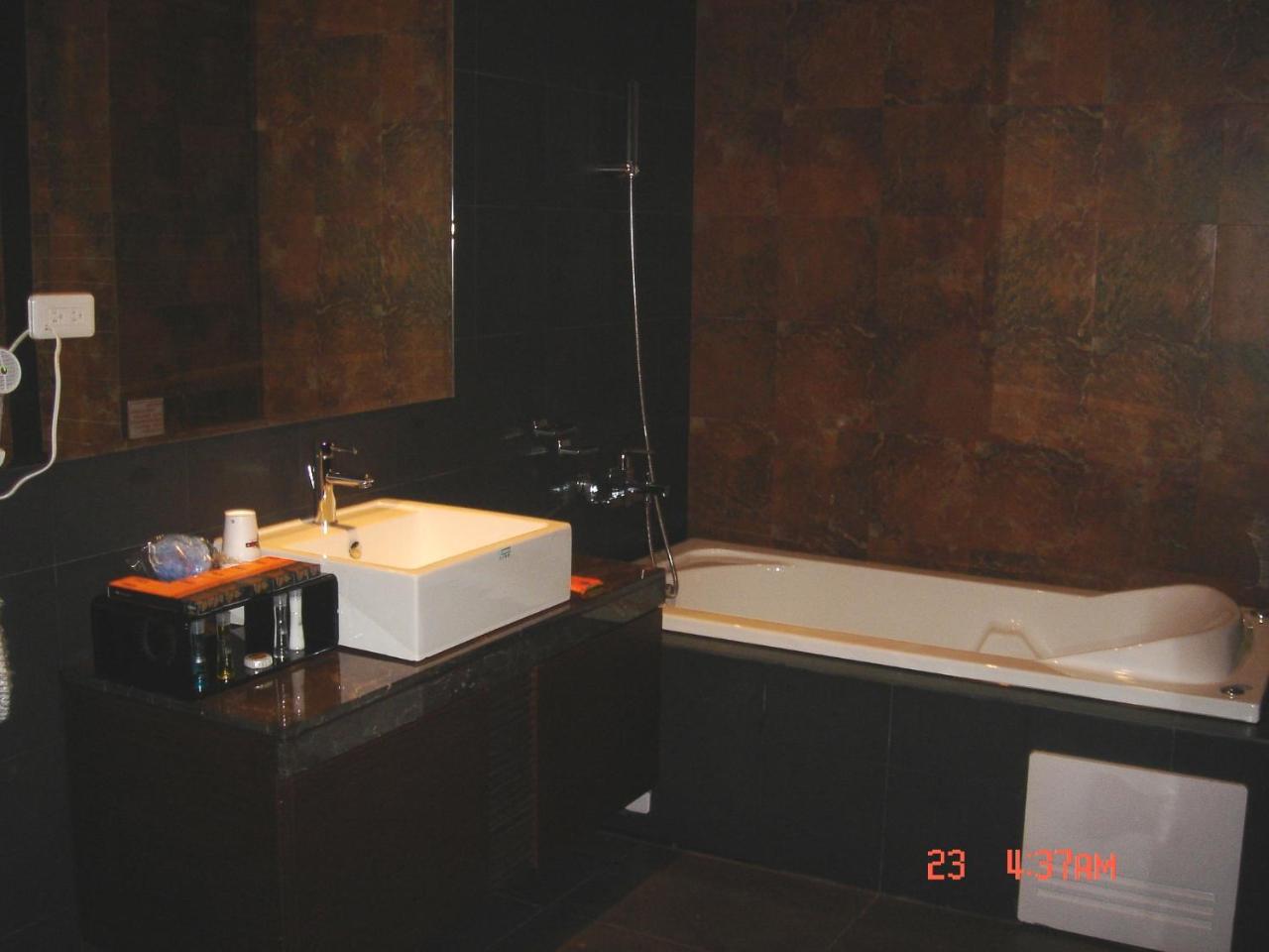 Hip Spa Motel Taichung Exterior foto