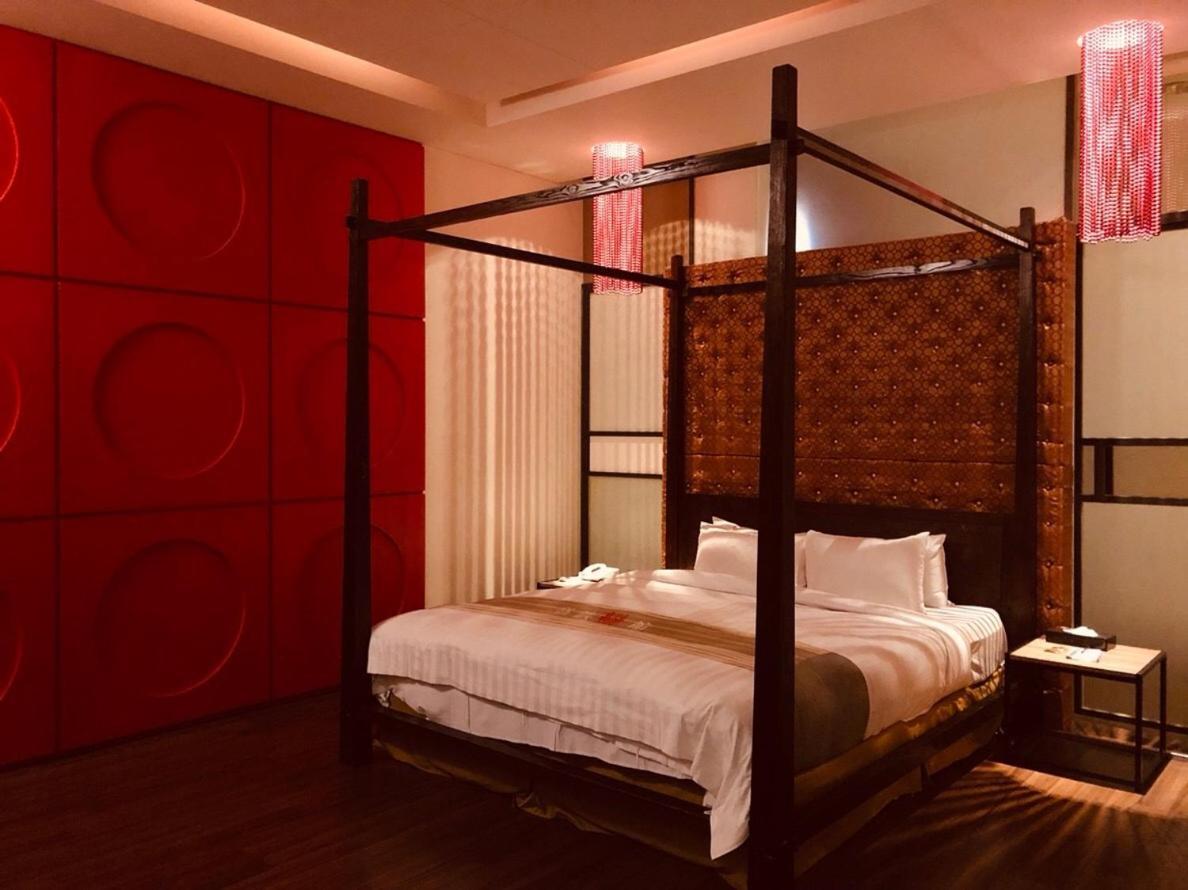 Hip Spa Motel Taichung Exterior foto