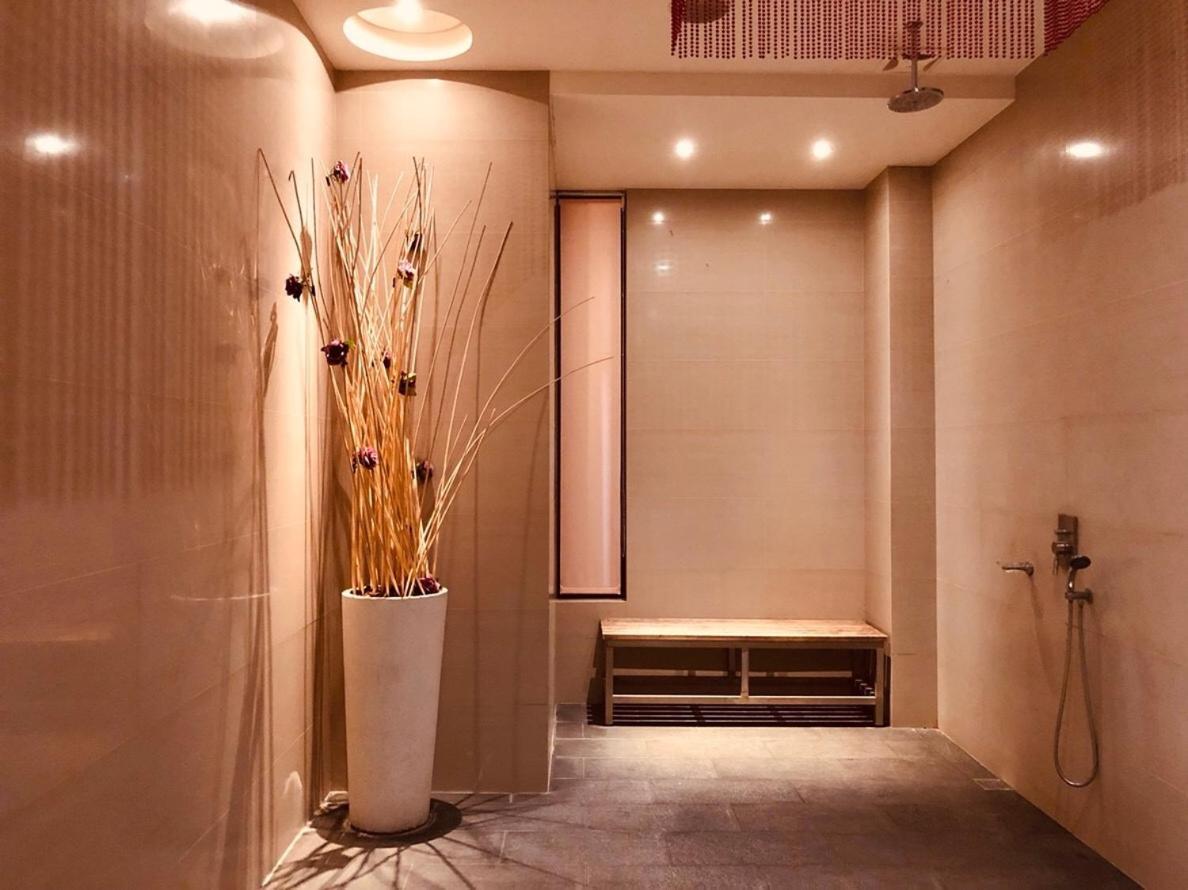 Hip Spa Motel Taichung Exterior foto